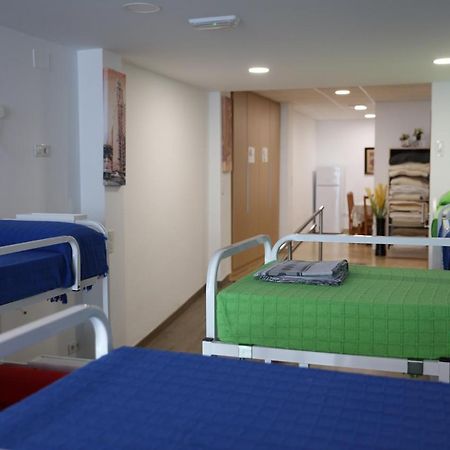 Albergue El Caminante Pansiyon Portomarin Dış mekan fotoğraf